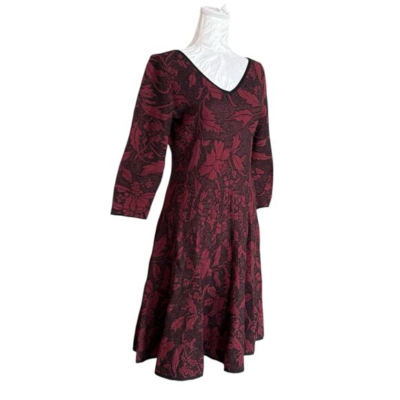Peruvian Connection Metallic Wine Black floral dress Sz Medium Fit Flare V Neck - Picture 3 of 14